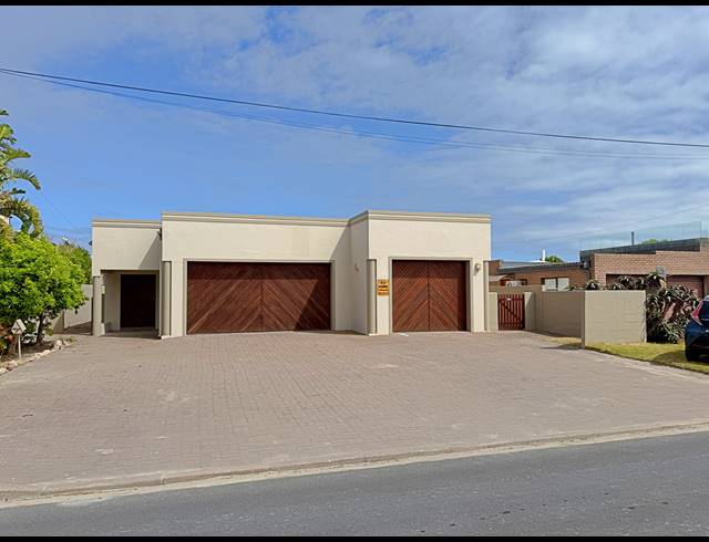 4 BEDROOM HOUSE FOR SALE IN MIDDEDORP